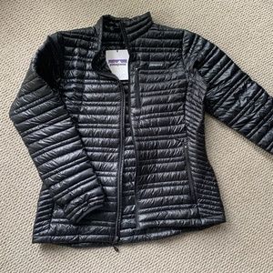 NWT Patagonia Womens Ultralight Down Jacket